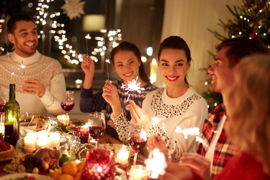 Navigating Family Dynamics: 10 Tips for Mental Health and Wellness in Holiday Gatherings